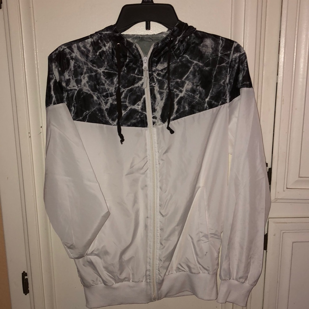 Black & white marble wind breaker